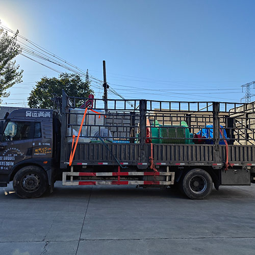 1.2米礦用提升絞車裝車發(fā)貨！